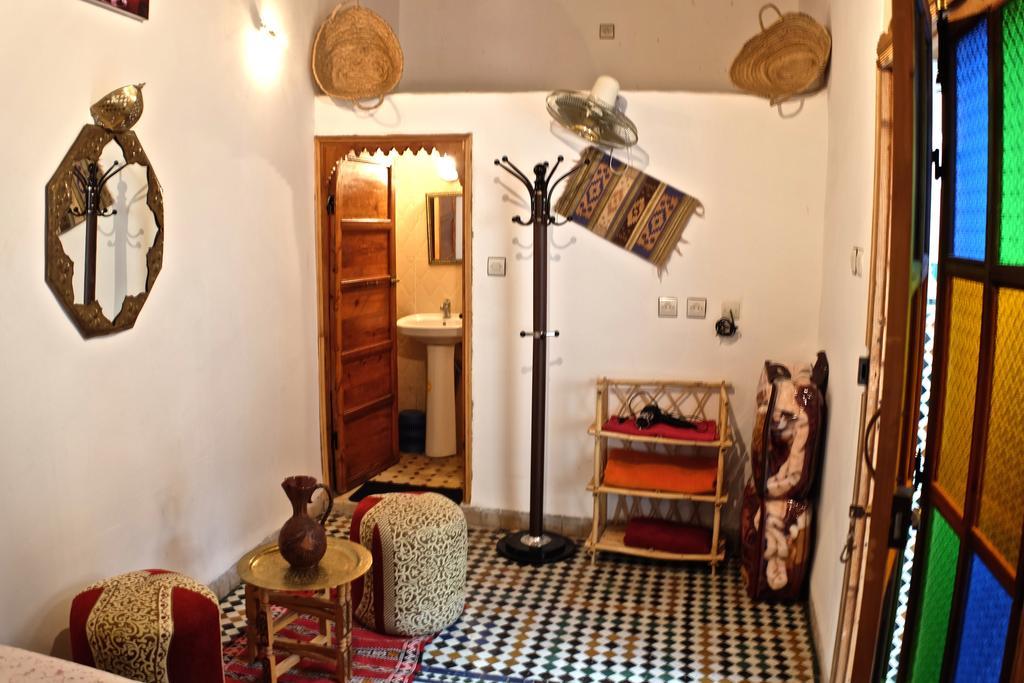 Riad Mikou فاس الغرفة الصورة