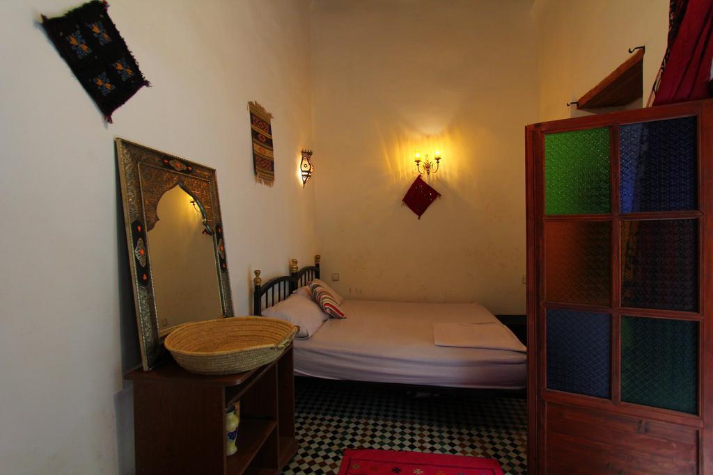 Riad Mikou فاس الغرفة الصورة