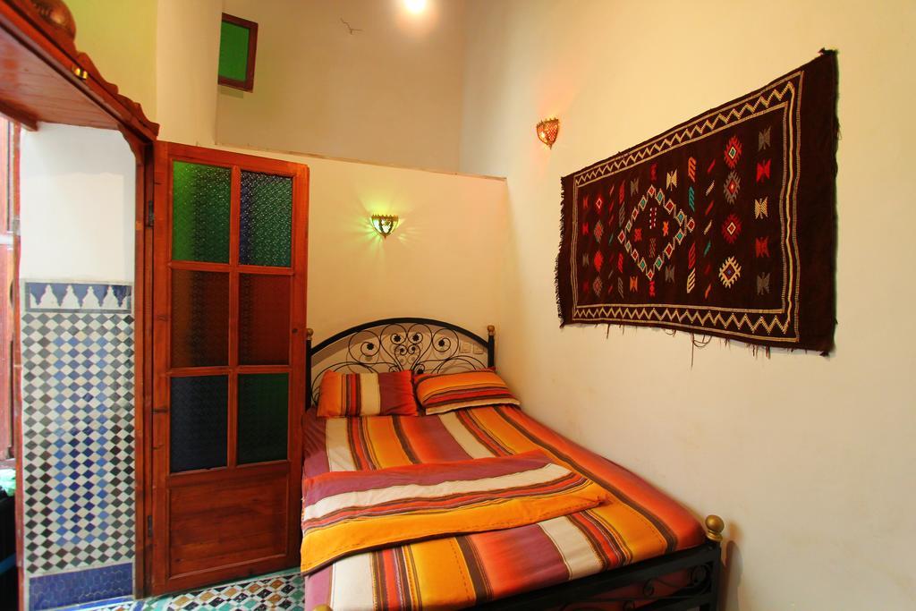 Riad Mikou فاس الغرفة الصورة